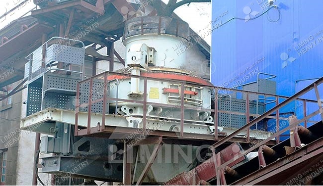 Sand making machine
